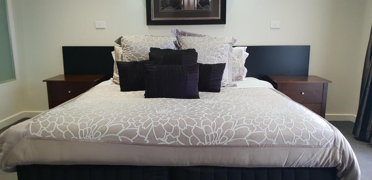 Hogans Motel Wallan ภายนอก รูปภาพ